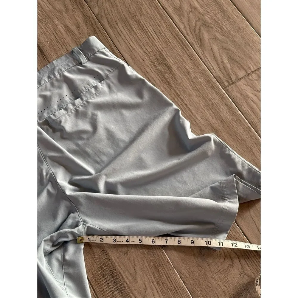 Nike men’s gray